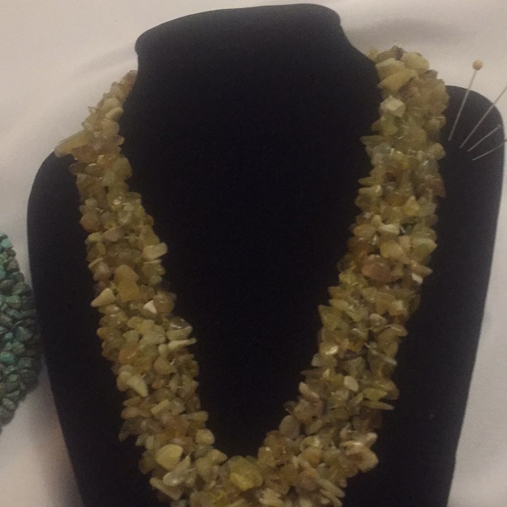 Moonstone chip beads necklace - Picture 3 of 4